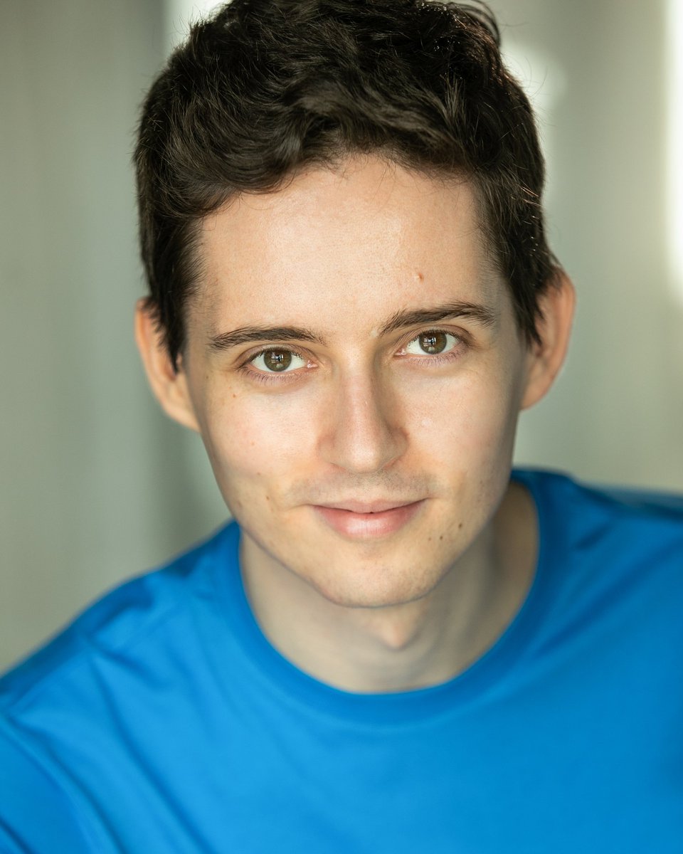 tomodea333's tweet photo. I may have had a haircut. ;)
My ears are cold. Showers are 45 minutes quicker.
#tomodeaactor #nicholasdawkesphotography #deebosstalent https://t.co/2yDgwLlreS