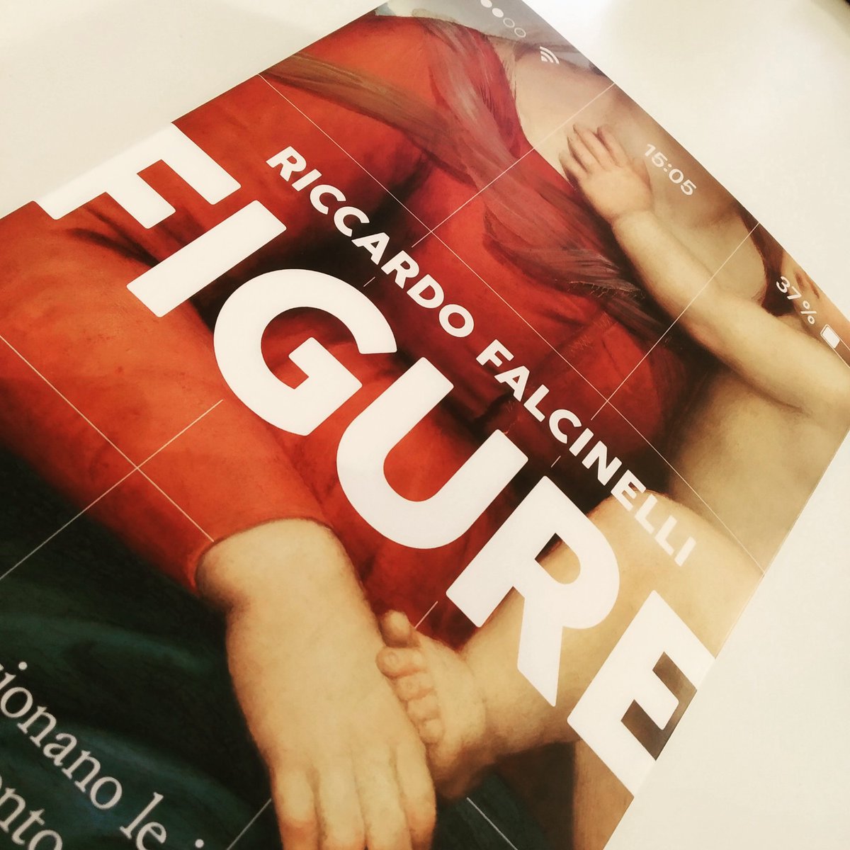 FIGURE. Dopo aver divorato a suo tempo Cromorama, oggi è venuta l'ora di iniziare il nuovo libro di Riccardo Falcinelli. Dopo cena, in relax. Anche perché di fretta proprio non si può: sono 528 pagine 😁 #comunicare #figure #immagini #grafica #cultura #design #arte https://t.co/QcrZ9CoU6Q