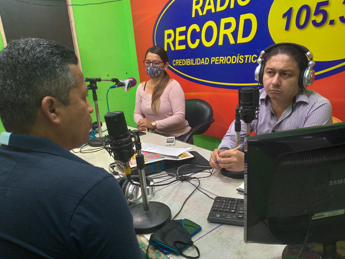 record1065's tweet photo. #InfotmativoTrasLaNoticia 23-10-20
Entrevista .-
#CarlosRuiz, presidente de #UNCOTASE
#MariuxiMarquez, dirigente de operadora 24 de Febrero.
https://t.co/Or0icKPD2i https://t.co/IMH1CQ7RaC