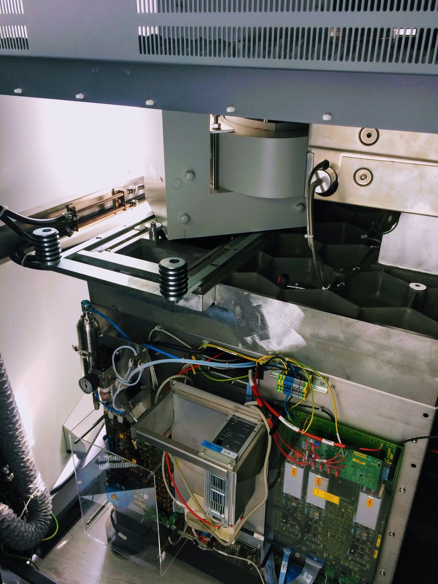 capu_albert's tweet photo. Problem: temperamental mass spectrometer ->
Solution: big fat piece of chocolate cake with @CarrieSoderman https://t.co/IfbxsGTjSl