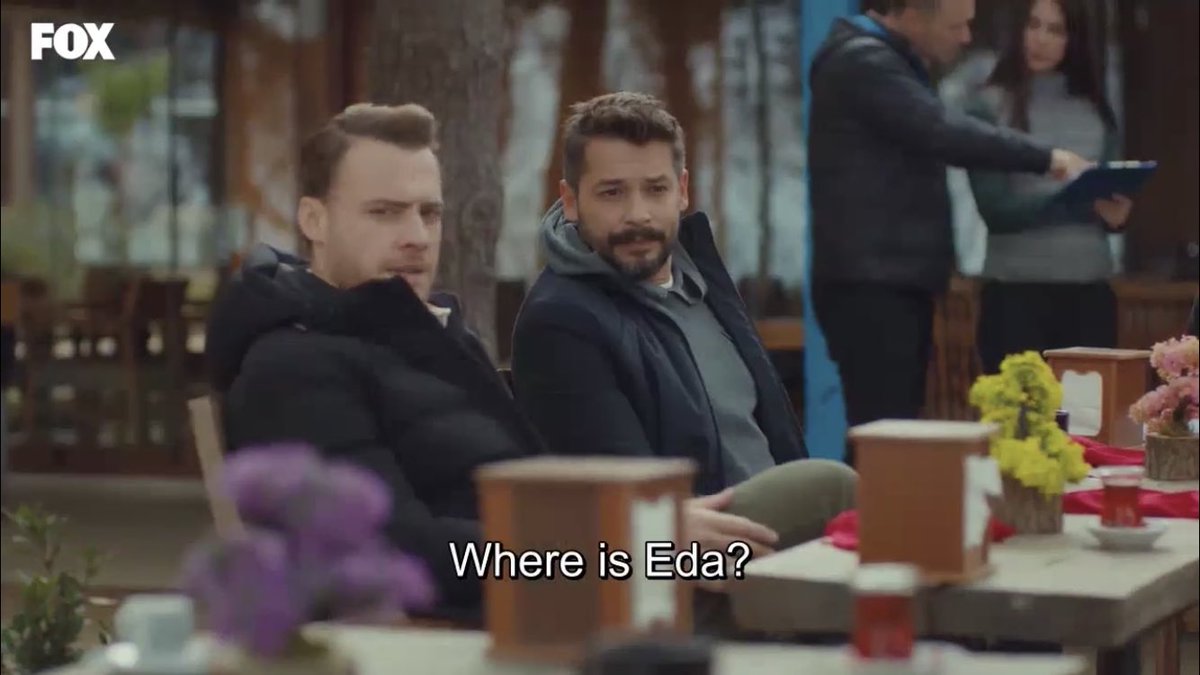 the way he looked at the watch and immediately stood up because he knew she should’ve been back by now she’s the only thing in his mind   #SenÇalKapımı   #EdSer