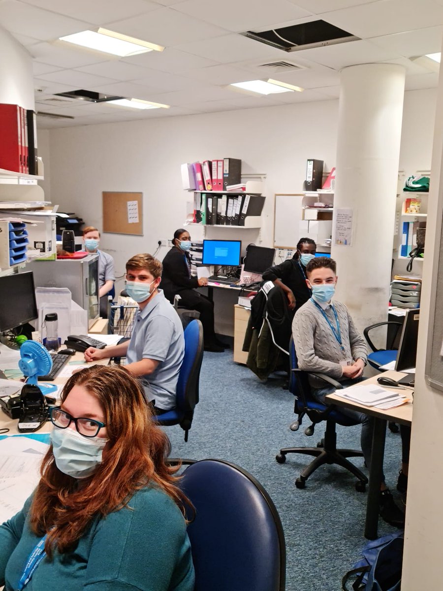 The amazing endoscopy admissions team <a href="/BhrutE/">BHRUT Endoscopy NHS 💙</a> <a href="/BHRUT_NHS/">BHRUT NHS 🏥</a> who have gone over and beyond the call of duty specially for our #GutFeeling at #DDC Perfect Optimal Week of Endoscopy. To call our patients, convey instructions, provide reassurance, manage cancellations &amp; so much more 👏🏽
