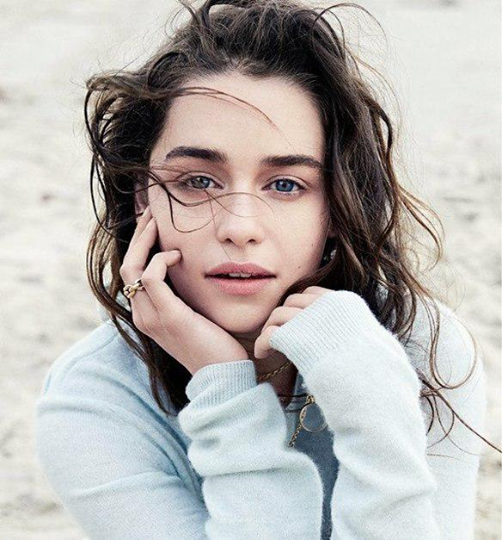 Este viernes, #EmiliaClarke celebra el día de su nombre. ¡Feliz cumpleaños a la Madre de Dragones!
#GameofThrones #ASongofIceandFire #HouseoftheDragon
https://t.co/d9XNDNe2si https://t.co/7bLNBtFE6j