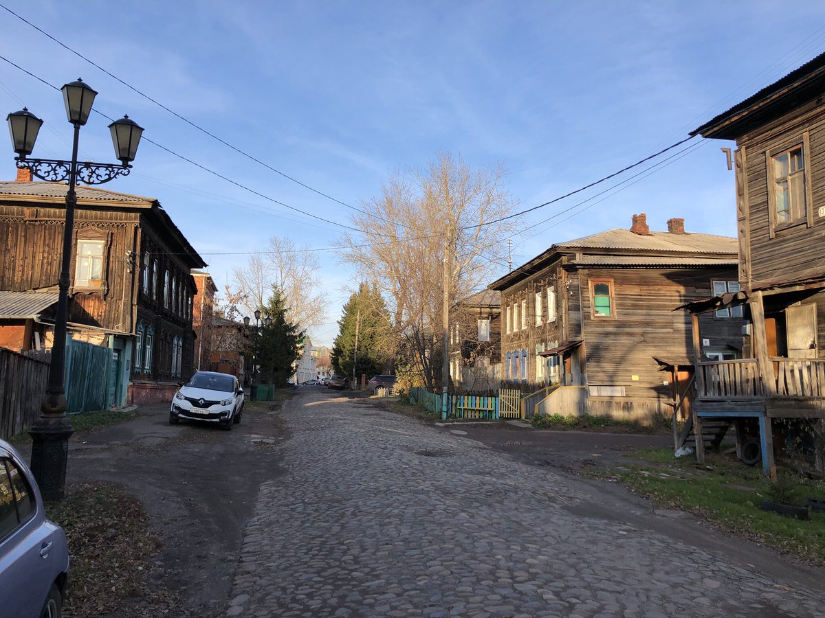 Bakunina Street is an absolute wonder. You have the sense you’ve stumbled on some village set back a century in time, with its cobbles and painted wooden gates 3/9