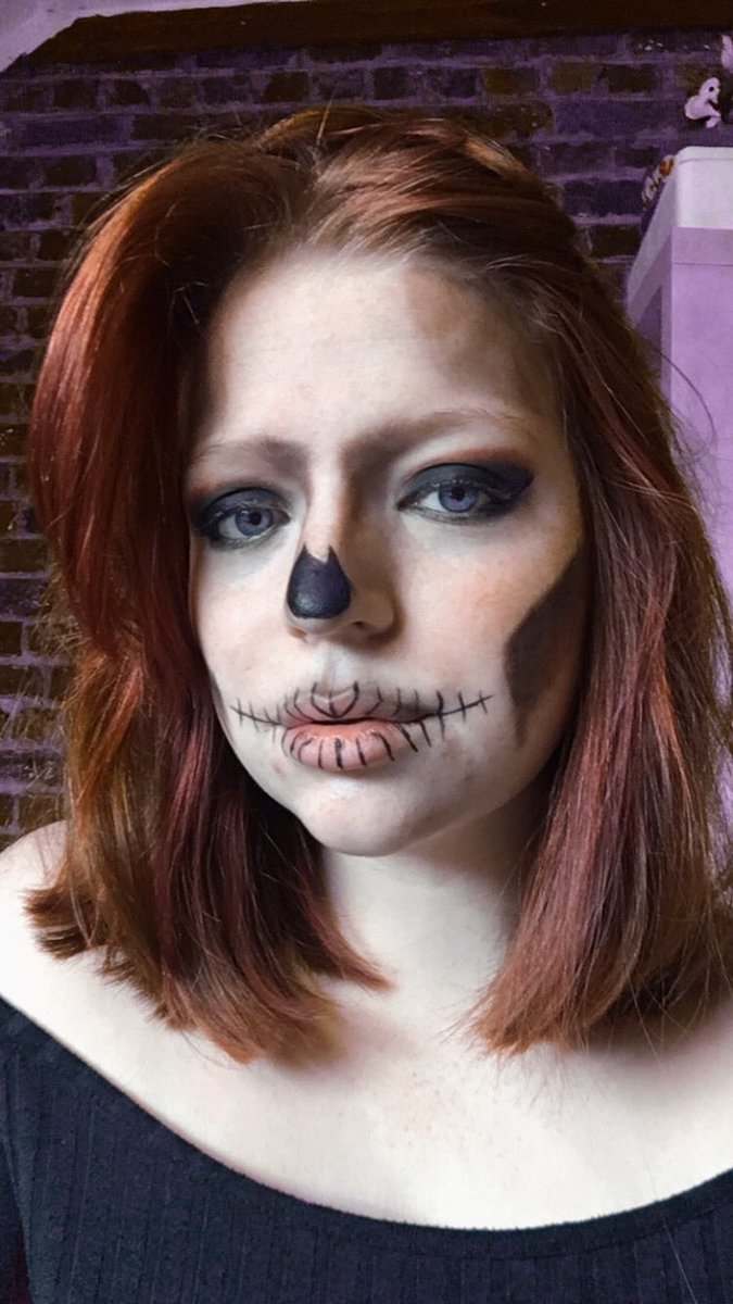 Gold3nHabits's tweet image. I guess I have to share my makeup #LPMakeUpComp