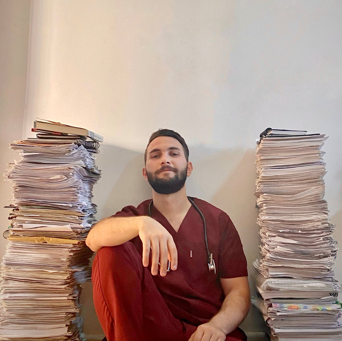 الي مفكر يدرس طب عام، ذني و بعد بگدهن و اكثر حبشكلات pdf على سلايدات على پورات ..