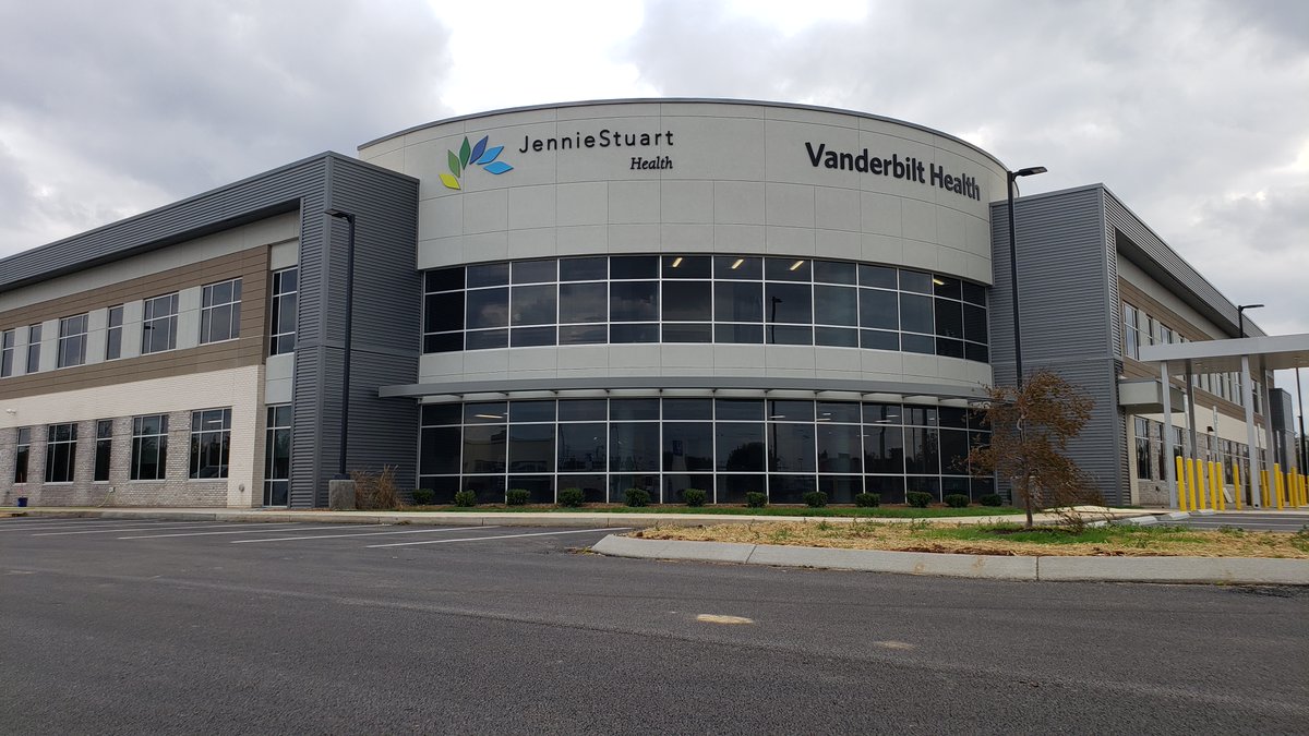 greystonebd's tweet photo. Yesterday, we were proud to join our teams in the Grand Opening of Blue Creek South Medical Park One. #advancinghealthcarerealestate https://t.co/2PwO9ZHB9Y https://t.co/1y9uOTNlB8