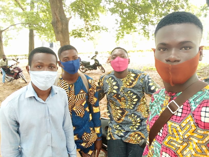 NulLoi's tweet image. [JOURNÉE AFRICAINE DES DROITS DE L'HOMME]
Nous étions, dans la matinée de ce 23-10-20 à l'@uacbenin pour échanger avec les étudiants sur les droits humains et la nécessité pour chacun d'œuvrer pour la protection de ceux-ci.
@RockAhoton @gouvbenin 
#Necil #association #wasexo