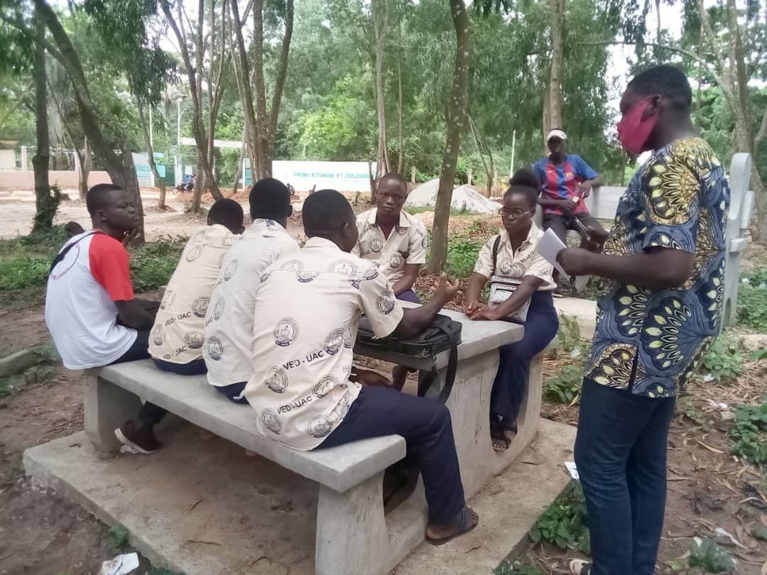 NulLoi's tweet image. [JOURNÉE AFRICAINE DES DROITS DE L'HOMME]
Nous étions, dans la matinée de ce 23-10-20 à l'@uacbenin pour échanger avec les étudiants sur les droits humains et la nécessité pour chacun d'œuvrer pour la protection de ceux-ci.
@RockAhoton @gouvbenin 
#Necil #association #wasexo