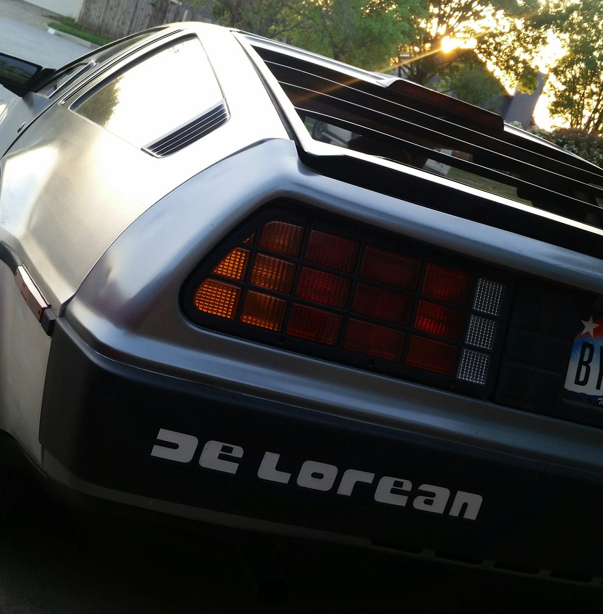 Time to stretch her legs today.
#80s #delorean