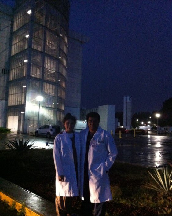 Que este día me sirva de motivación y rompa la madre durísimo estos 6 años, ¡feliz día del médico! 👩🏻⚕️💓 https://t.co/2ZzYrR2LgG