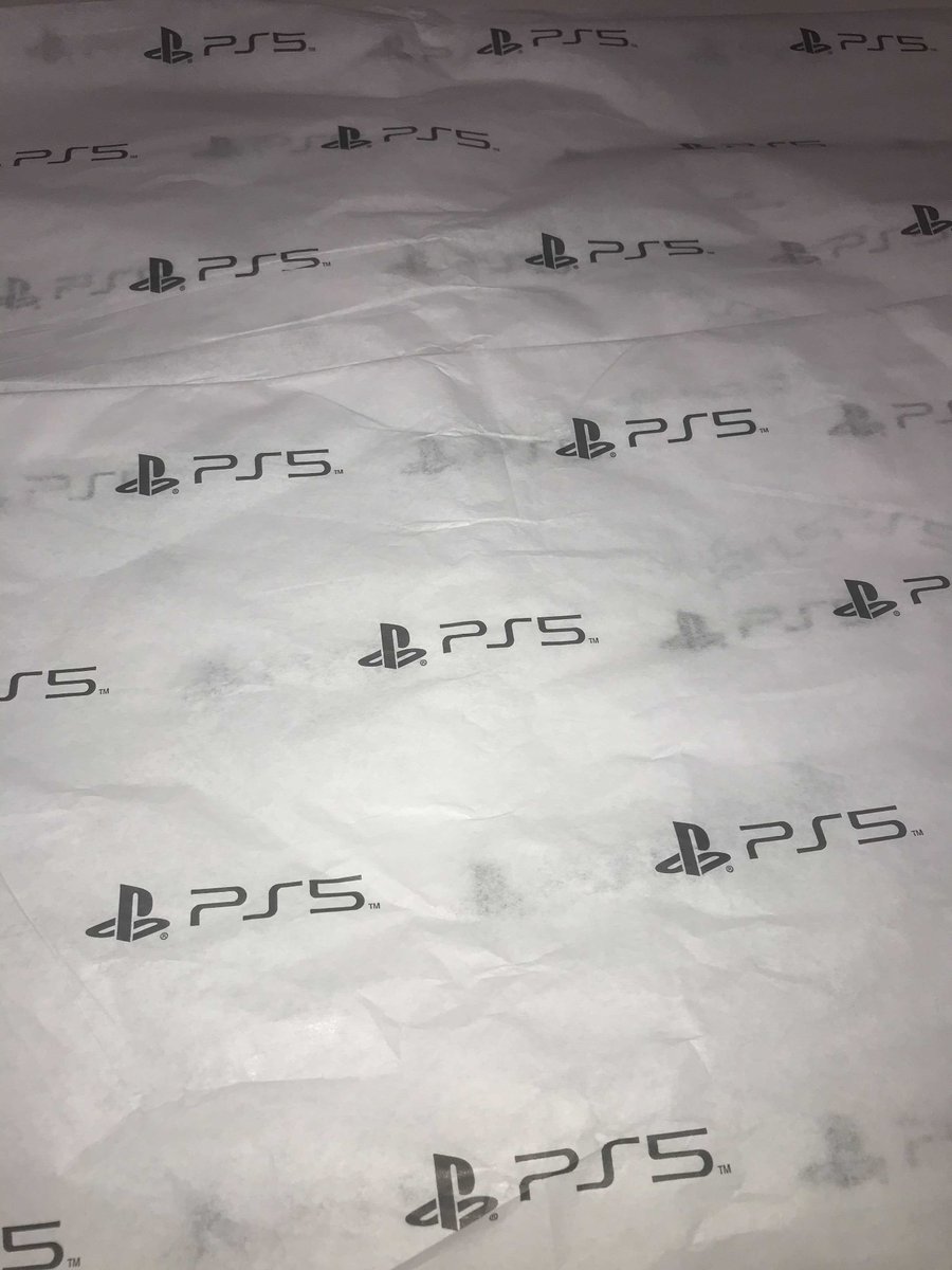 IGN's tweet photo. And we have the wrapping paper the box came in https://t.co/RgvQEnB1up