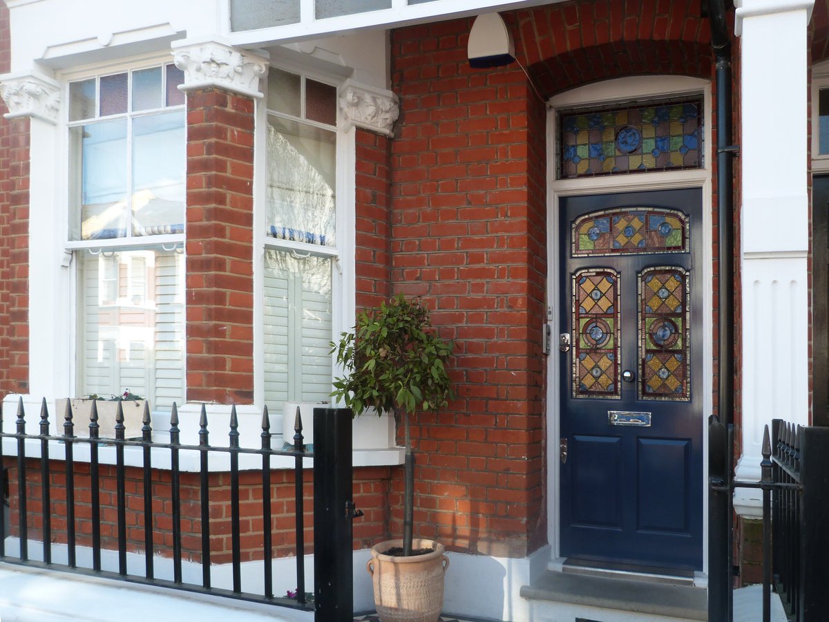info_front's tweet photo. The Five Best Shades of Blue for Front Doors
https://t.co/1Ua89EWqRw

#traditionalfrontdoor #frontdoors #traditionaldoor #bespokefrontdoors #bespokedoors #traditionalfrontdoors #doors #frontdoor #door #londondoor #frontdoorlondon #londonfrontdoor #accoya https://t.co/lfVVuNv1Ri