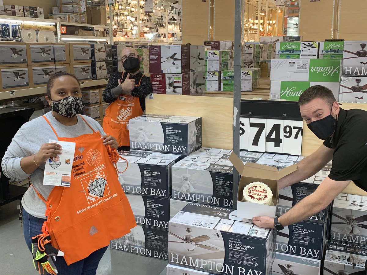 Congratulations <a href="/DoriaTHD0139/">Doria Medrano</a> for achieving your Diamond Award!  You are an excellent ASDS and role model to the associates in the store.  Thank you!!