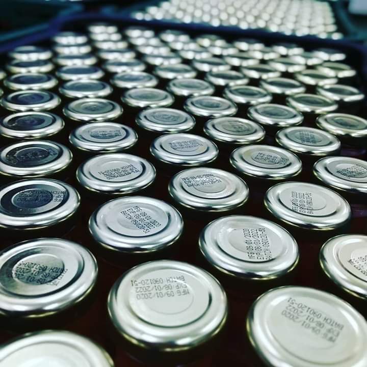 SamzaFood's tweet photo. nak meniaga tapi tak tahu produk ape? Kami ada set agent serendah RM96/ctn. Produk telah mendapat pengiktirafan KKM Mesti dan Halal Jakim. 

https://t.co/g576Bym3lA

#OEM
#pengedardiperlukan
#onlineshopping
#sambalviral
#oemdengansamza
#kitajagakita
#agentwantedmalaysia
#WFH https://t.co/VYUm7BZ2pN