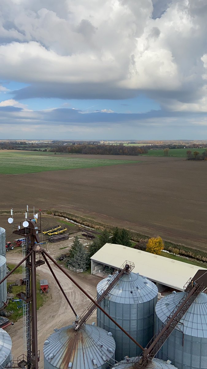 gregsbauman's tweet photo. It’s a beautiful fall day!! https://t.co/uaPFmPrREU
