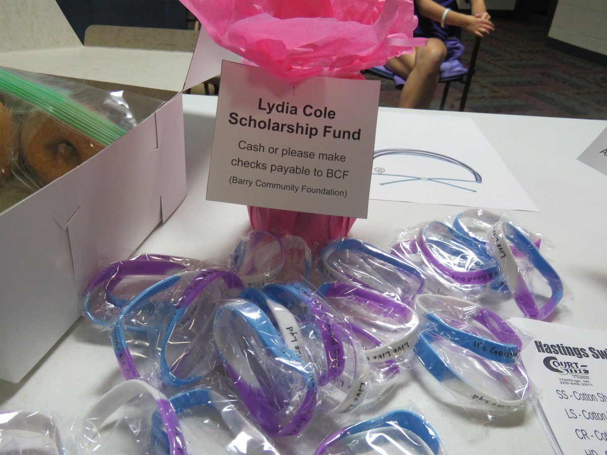 tkschools's tweet photo. The cancer awareness swim meet between TK-DK-Hastings and Wayland, remembered Lydia Cole - a TK swimmer who died last January. It was a special night of competition and camaraderie.  A strong showing of the power of sports for students! Great job by all! #Tkstrong #teamlydia https://t.co/eTm7an61Cl