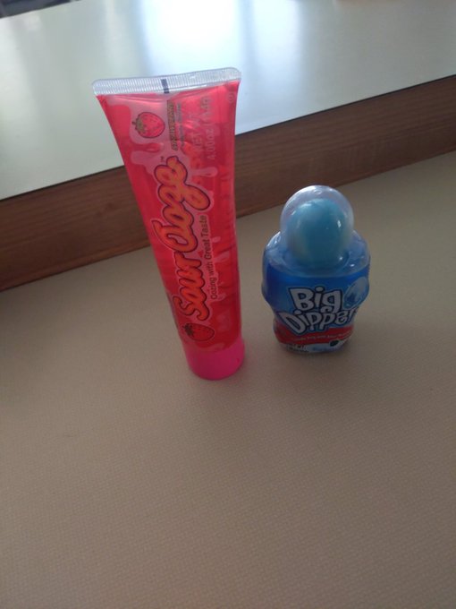 My husband knows I'm a big child...  😍😍😍 https://t.co/lOO795W0ge<a href="/tag/newprofilepic"class="tags"><span>#newprofilepic</span></a>