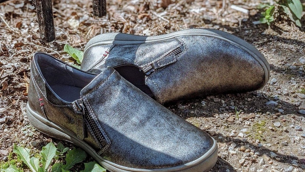 Shoetopia Footwear tweet media