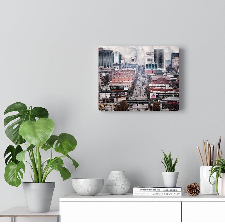 AllHrsOfficial's tweet photo. Our premium canvases are finely textured artist-grade cotton substrate which consistently reproduces image details with outstanding high image quality, clarity and detail. Top HD Quality.
.:Printed on a 100% cotton fabric- natural white, matte, ultra smooth and with 400gsm. https://t.co/xTmohWCeKO