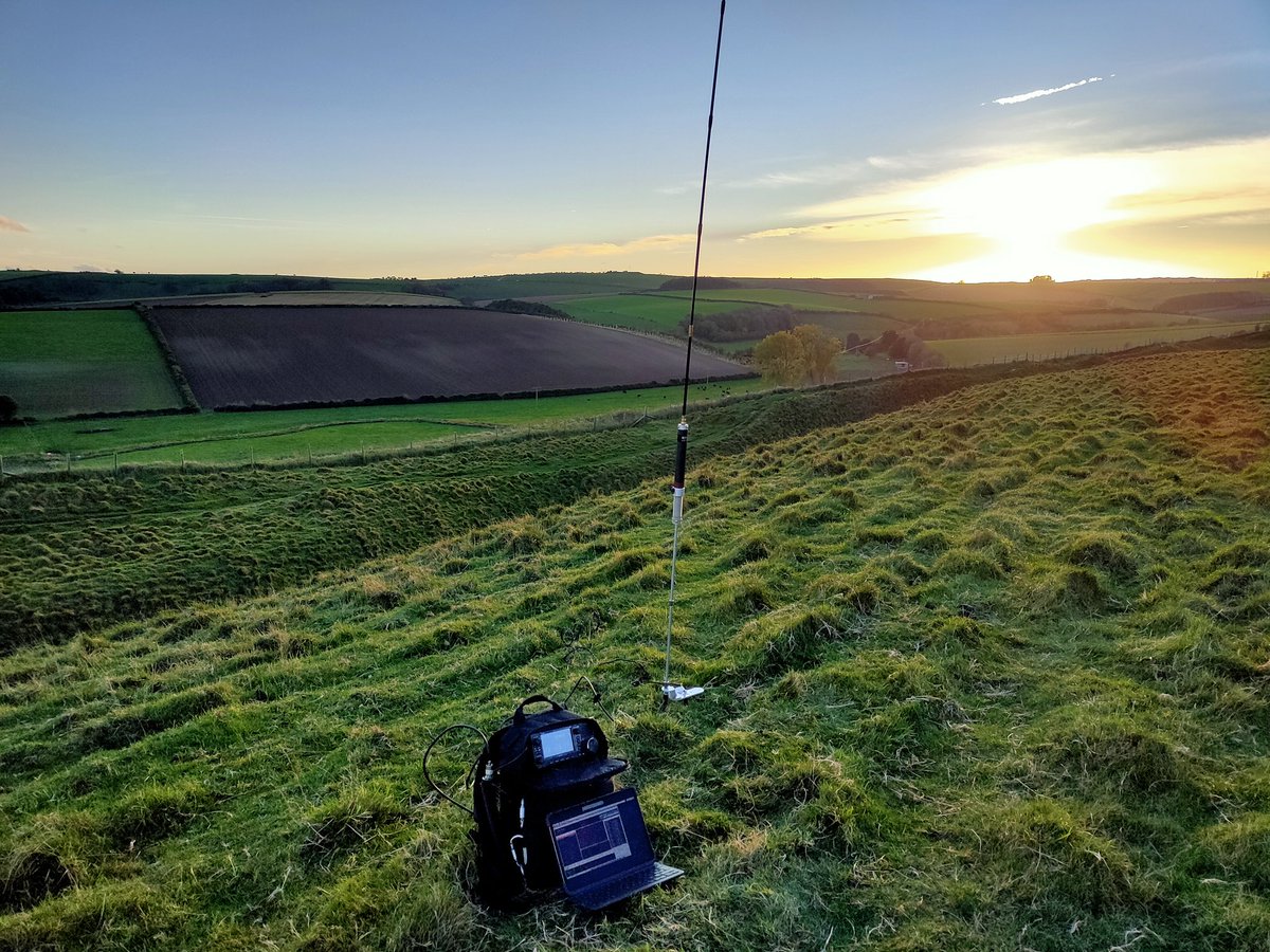 M0IAX's tweet photo. Walked up a hill. May as well sit here for a few minutes. @icom_uk #ic705 #superantenna #mp1c #amateurradio #hamradio https://t.co/wbOBOQYrXX