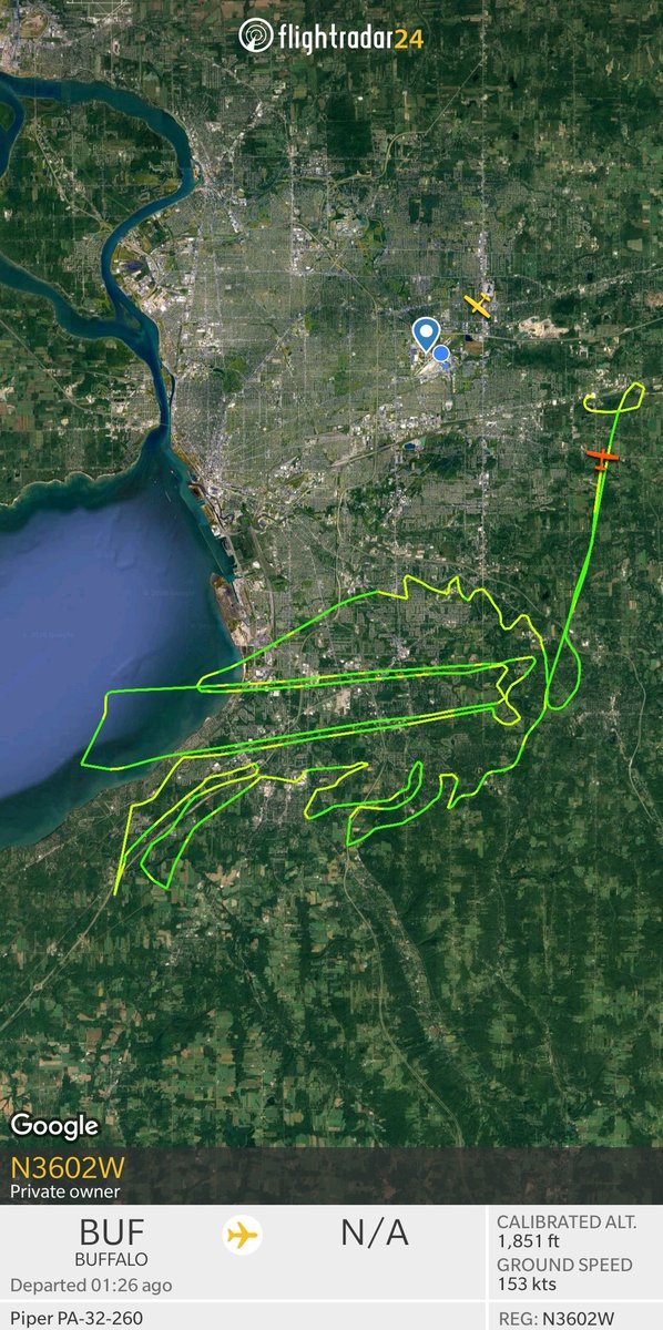 someone risked their life on this maneuver to draw the Bills logo using a plane  