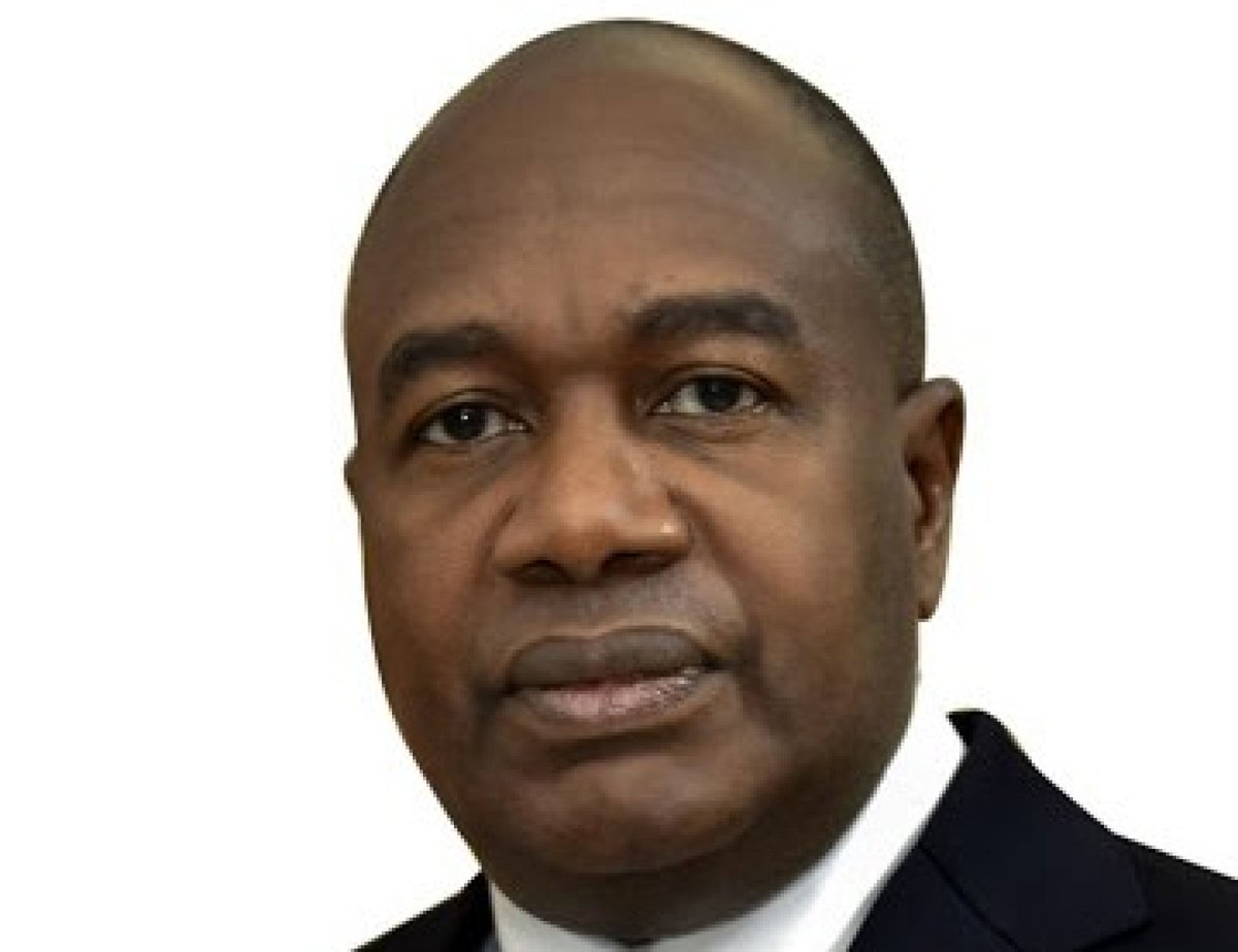 Treichvillois's tweet image. J&apos;apprends à l&apos;instant le décès du ministre Sidiki Diakité. Paix à son âme. Mes condoléances à sa famille, au PR @AOuattara_PRCI et au @Gouvci