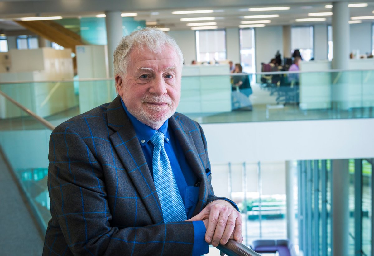 RochdaleCouncil's tweet photo. We're investing £140,000 into extra food vouchers for those on free school meals so no child goes hungry
#ENDCHILDFOODPOVERTY 
Cllr Allen Brett said: "We're doing all we can and we need government to start understanding the severity of the issue; no child should be going hungry." https://t.co/lJgFmMzAV1