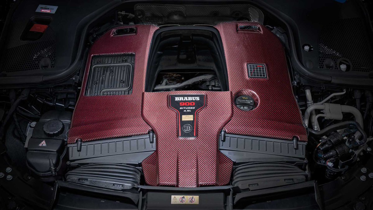 chaine_automoto's tweet photo. 🔥 Quand #BRABUS s'attaque à la @MercedesAMG GT Coupé 4 portes, ça donne ça :
⚙️ V8 bi turbo porté à 4,5L
🐎 900 chevaux - 1250 Nm
💨 0 à 100 en 2,8 sec
#BrabusRocket900 #Rocket900 https://t.co/ZFLnnHq6Na
