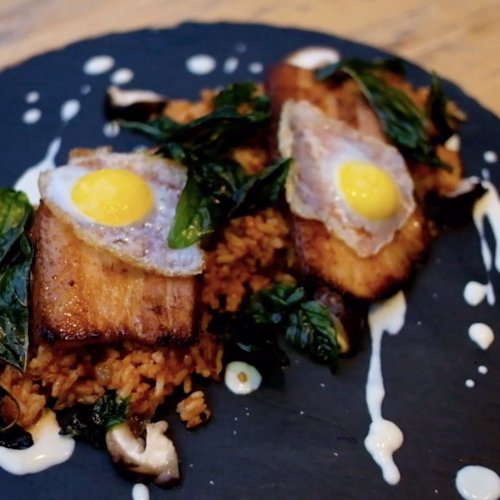 eatsmorefunwk's tweet photo. New episode! Just go to YouTube under Eats More Fun with Kristine. 
#eatsmorefunwithkristine #youtuber #vlogger #foodtrip #culinaryadventure #chef #cheflife #chefslife #vacation #travel #wanderlust #philippines #kimchirice #sousvide #porkbelly #buzzfeedfood #huffposttaste https://t.co/HcBDYaAw5P