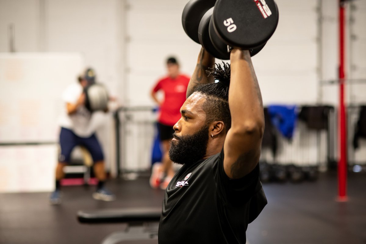 ATL_STACK's tweet photo. Lifting weights requires technique. Here are a few quick tips on how to lift weights safely:
▪️ Lift an appropriate amount of weight.
▪️ Learn to do each exercise correctly.
▪️ Don't skip your rest days.
https://t.co/3feS907wvT #STACKatl https://t.co/9FR29dtAJy