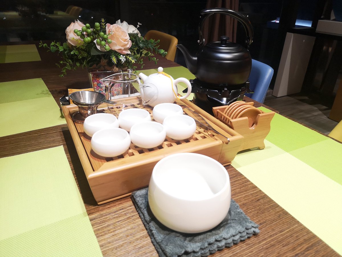 Alex86888's tweet photo. 茶再好，也要心去品……世间万物，一杯清茶而已…… https://t.co/yo4dfa7XXd