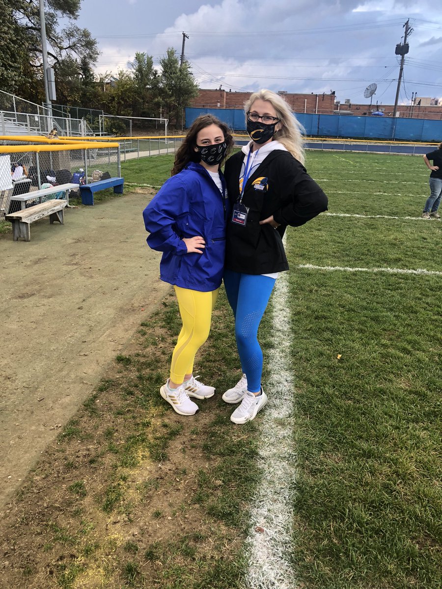 When best friends coordinate their colors it is school spirit at its finest! #CometPride