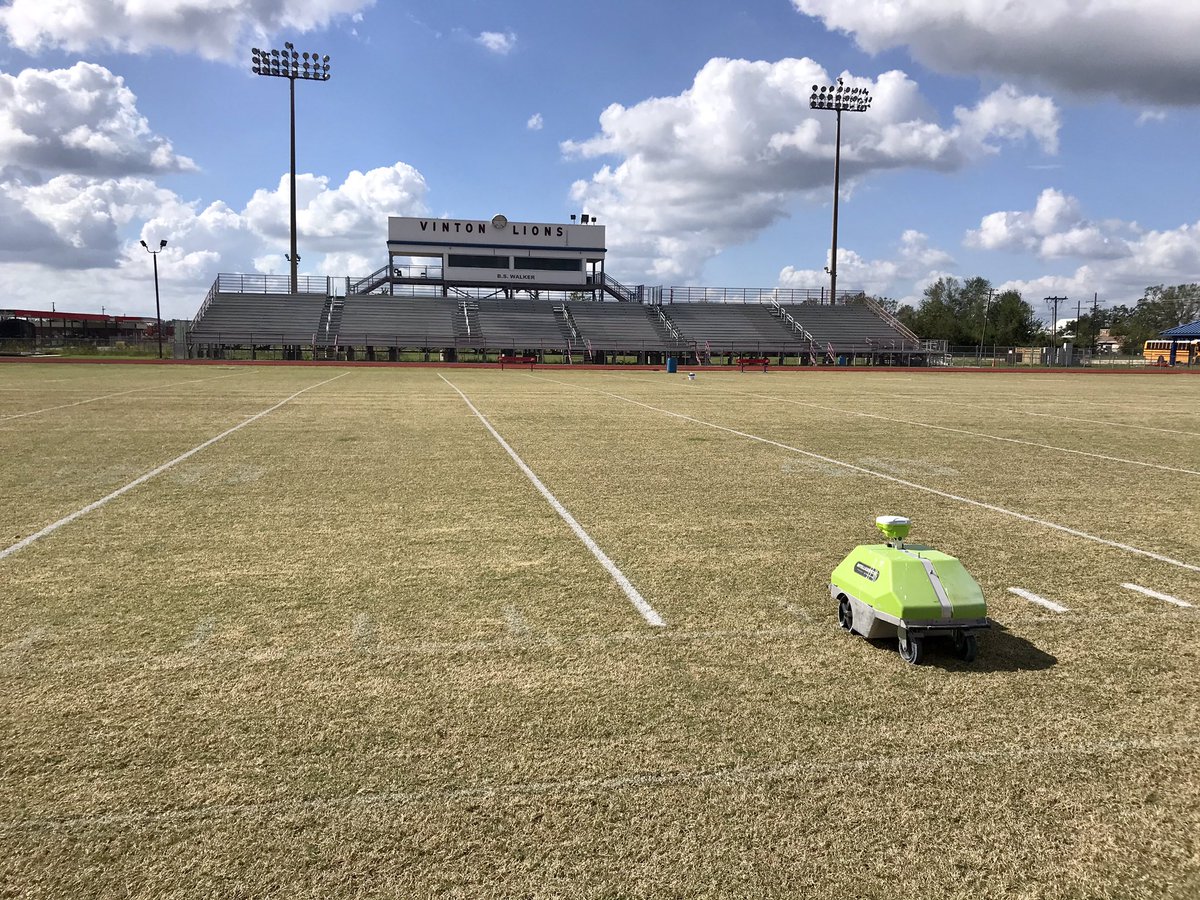 GamedayturfLA's tweet photo. Busy past 3 days painting with @Turf_Tank across the state of LA.  Jennings HS, @VintonLionsFB, Silliman Institute, and @WFHS_FB.  #coolestrobotever https://t.co/J06Bk09Plf