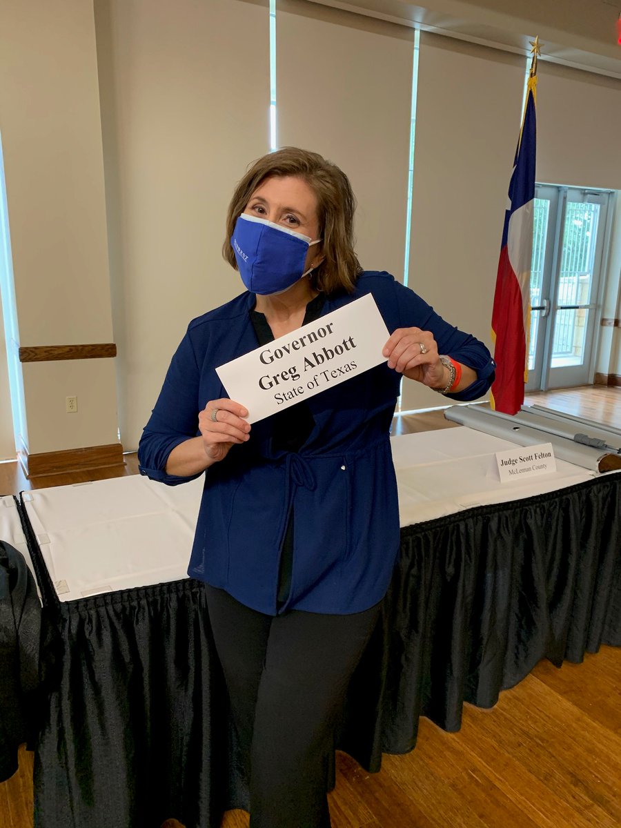 sunwestpr's tweet photo. Well hello, Waco! 🤗 The #SunwestPR team was onsite today to assist with media and support the #Amazon team during a press conference with @GovAbbott announcing the new Amazon fulfillment center in Waco.
#waco #wacotx #publicrelations #agencylife #texas #pressconference https://t.co/2fmAZAlUmB