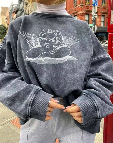 sunsetcuvres's tweet photo. like these kind of vibes yk? (but with a tee and not a sweater) i’ve been living for this aesthetic for months and i’m finally trying to branch out a little bit with my style https://t.co/awlETBbQlF