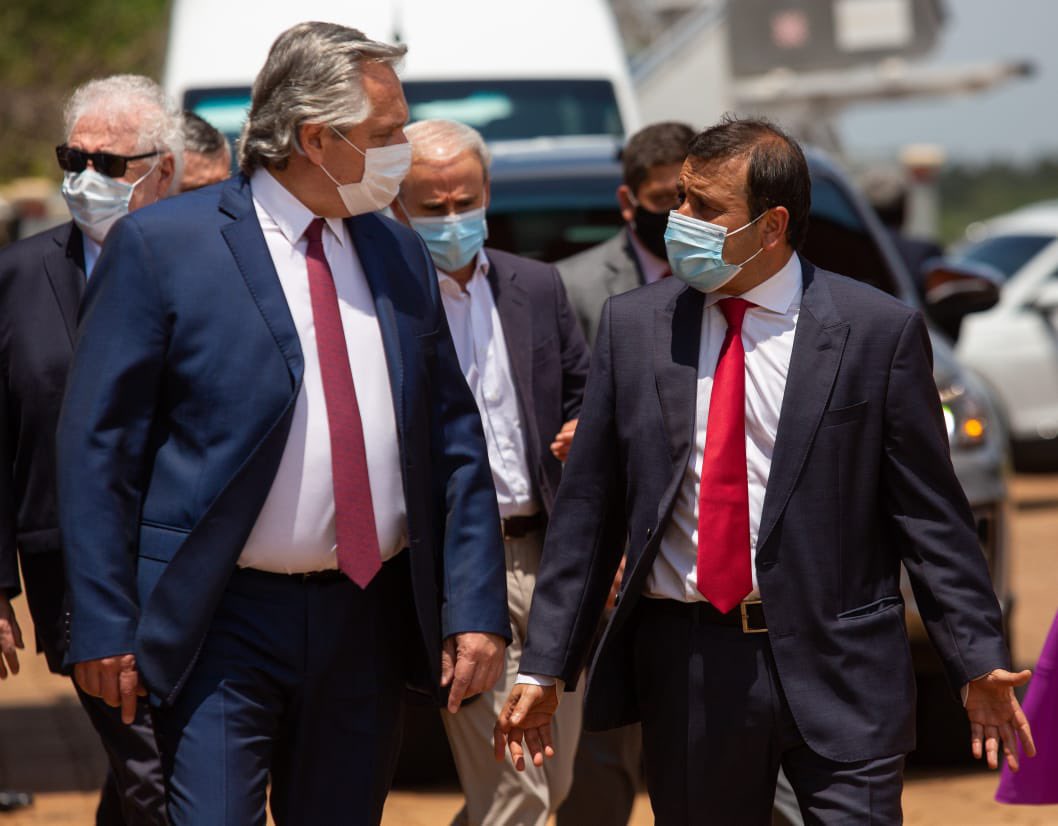 herrerayflia's tweet photo. Gracias por la visita a Misiones Presidente @alferdez es un gusto recibirlo y poder concretar obras para los Misioneros. Avanzamos en la igualdad de oportunidades en una Argentina Federal. https://t.co/N015WIvwUw
