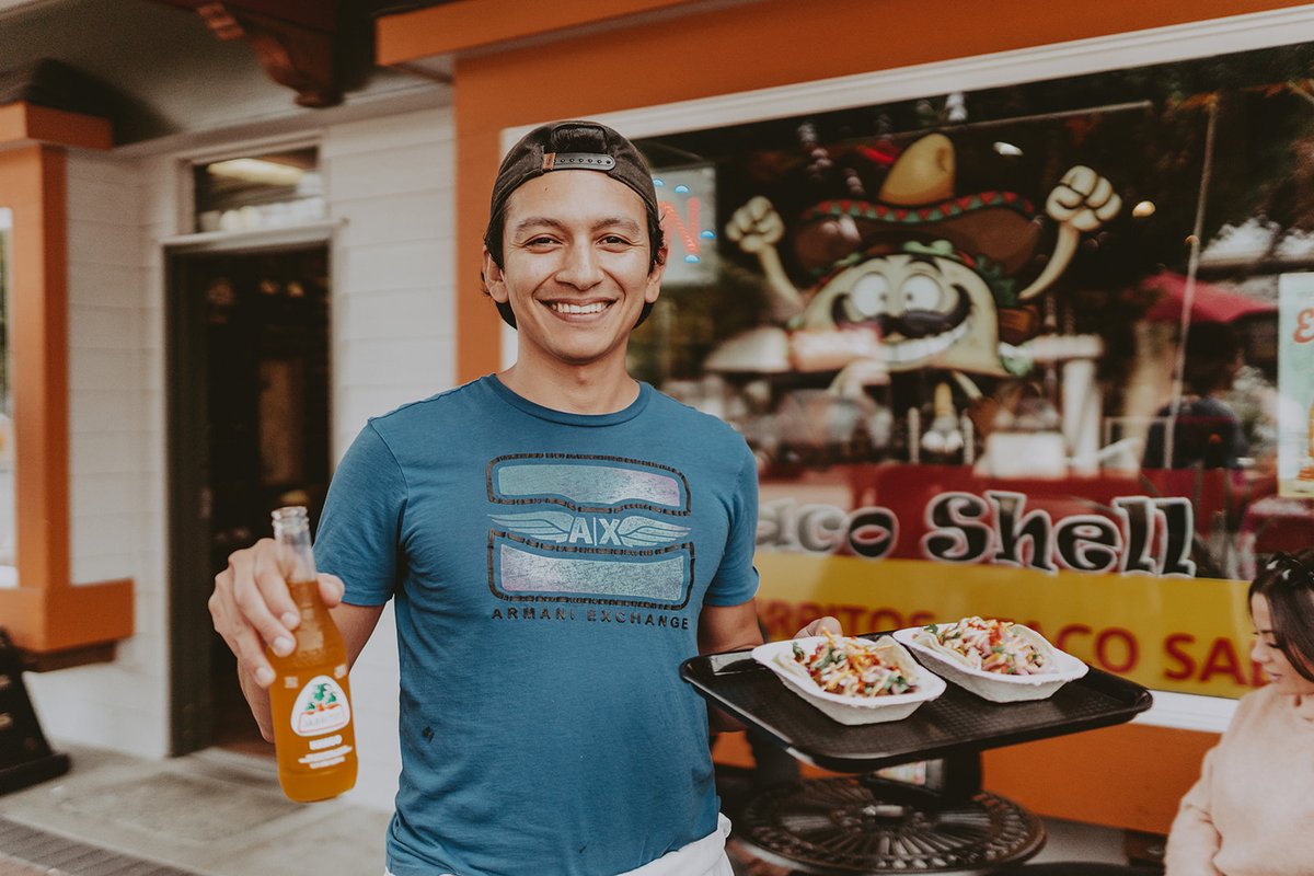 MySidneyBC's tweet image. Tonight on CHEK News at 5 be sure to catch Taco Shell Sidney on their segment "Order Up"! 🌮