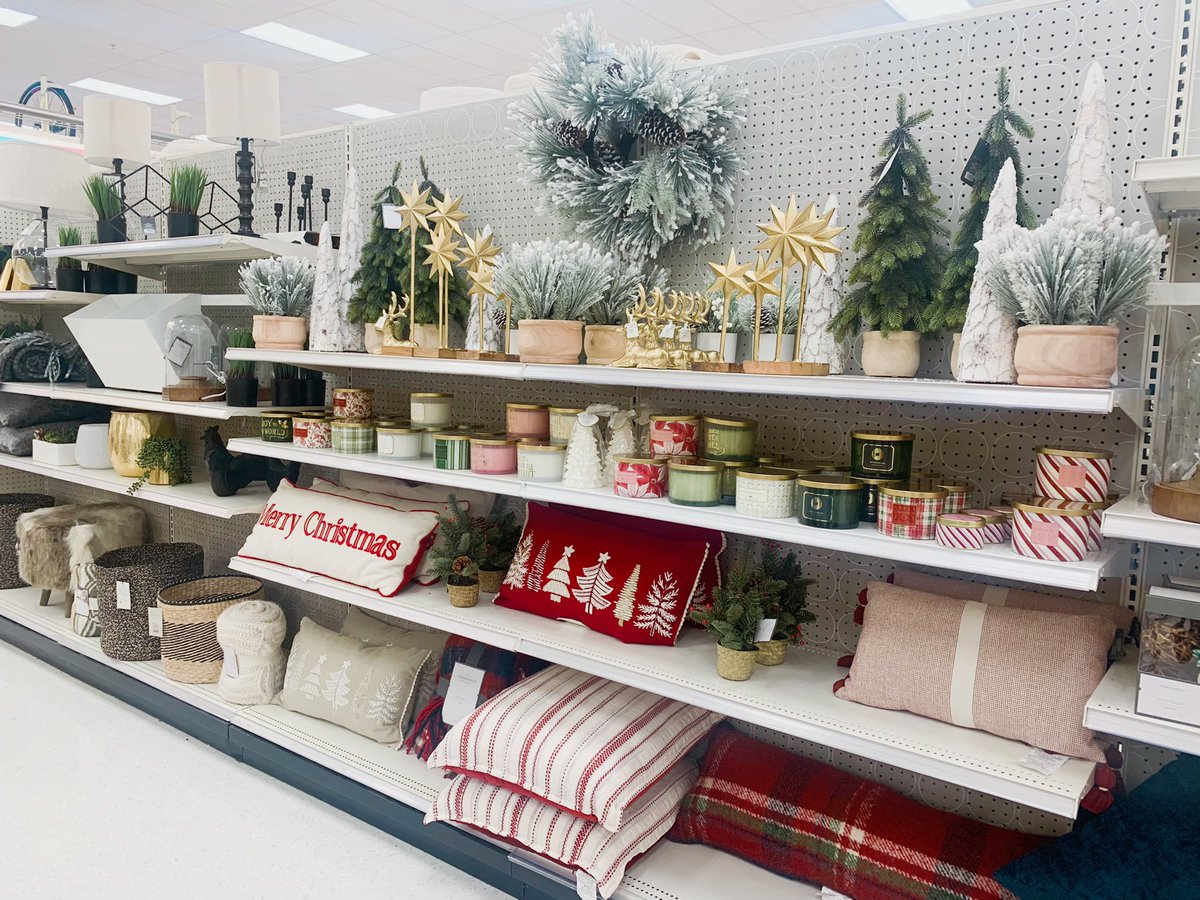 meganmshaver's tweet photo. Straight to the floor with all our new Christmas decor β¨ππ Beautiful merchandising by our DBO, Yvonne! ππΌ #targethome #targetstyle #T2803 @rmunny0128 @johnp_sheehan @operaghost1333 @lyssy_michael @AdamRayMendoza @raecourtney2 https://t.co/VkEdx6hK1D
