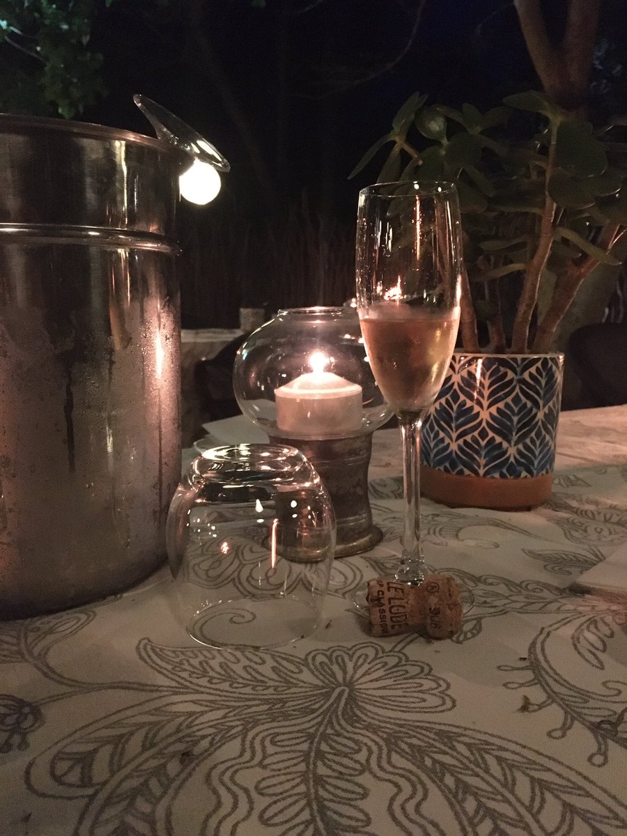 Ayanda_Melansi's tweet photo. Dinner was under the sky lastnight at Ghost Mountain Inn. ❤️ It feels good to travel KZN again #BelieveIt #KZNHasItAll #FreeToTravel https://t.co/ONpfybKvNY