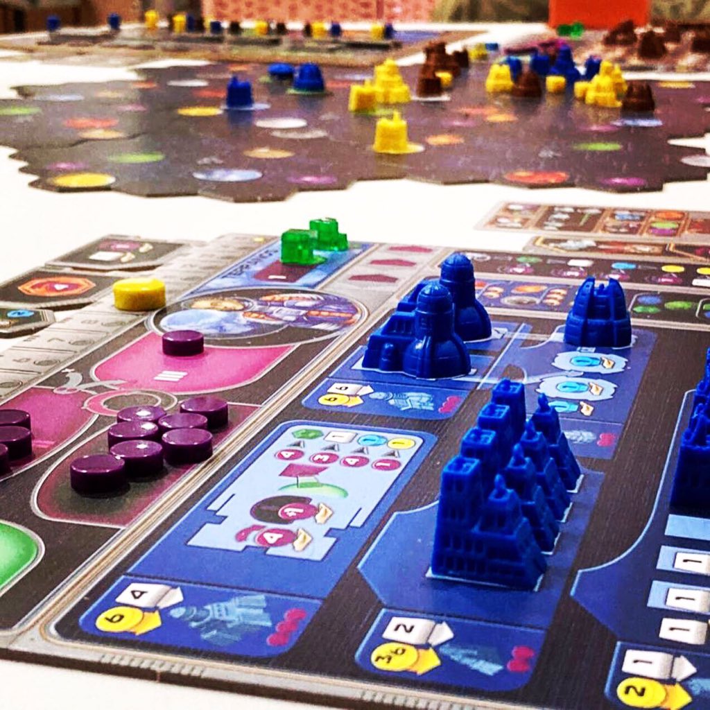 LudicaPax's tweet photo. A conquistar la galaxia se ha dicho en el Proyecto Gaia.
#TerraformingEverywhere #GaiaProyect #boardgames #juegosdemesa #eurogames https://t.co/uwfNuT3D5c