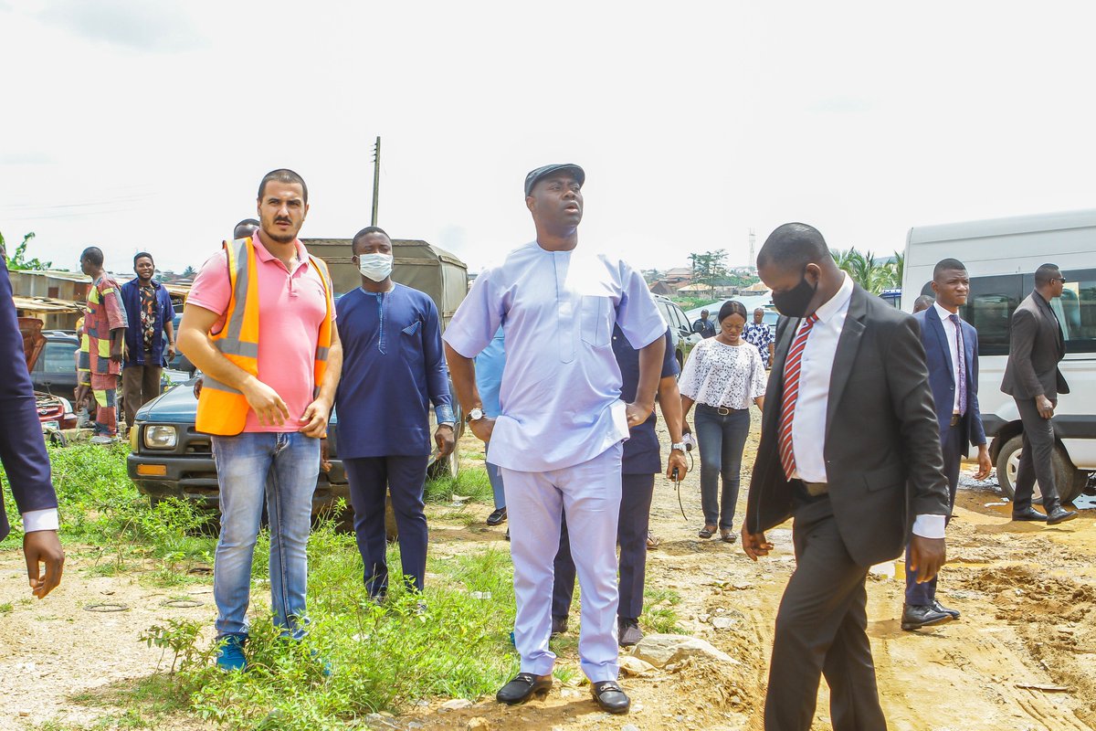 This afternoon, we inspected the ongoing construction of Sections 1 and 2 of the 12.5km dualization of Challenge-Odo Ona Elewe-Apata Road in Ibadan. The construction is being carried out by Kopek Construction Nigeria Limited.
