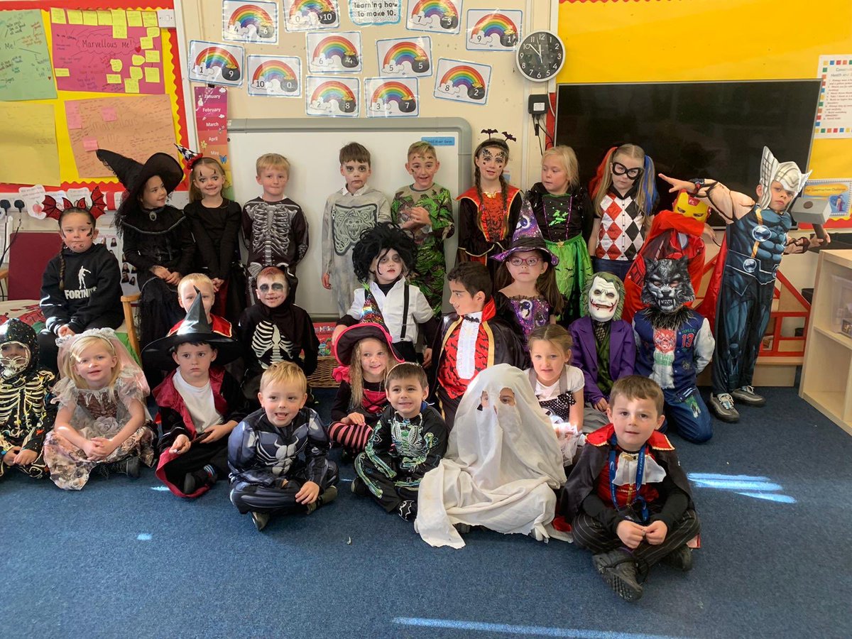 MeithrinBG's tweet photo. Spooky fun in Year 1 and 2 today. They all looked brilliant 😀👍🏻👻🎃 @BrynGwalia https://t.co/Glsj1E16gs