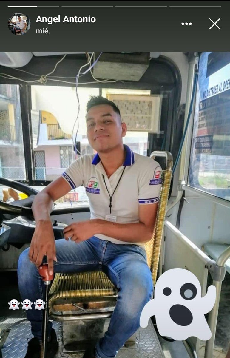 Carlos85399278's tweet photo. Quien conose a este chofer flaquito pero con buen paquete se le ve 🍆🍑 #CircuitoNorte #SeLeMarcanLosHuevotes
#Tampico #Heteros https://t.co/Y6SXxEMQ9f