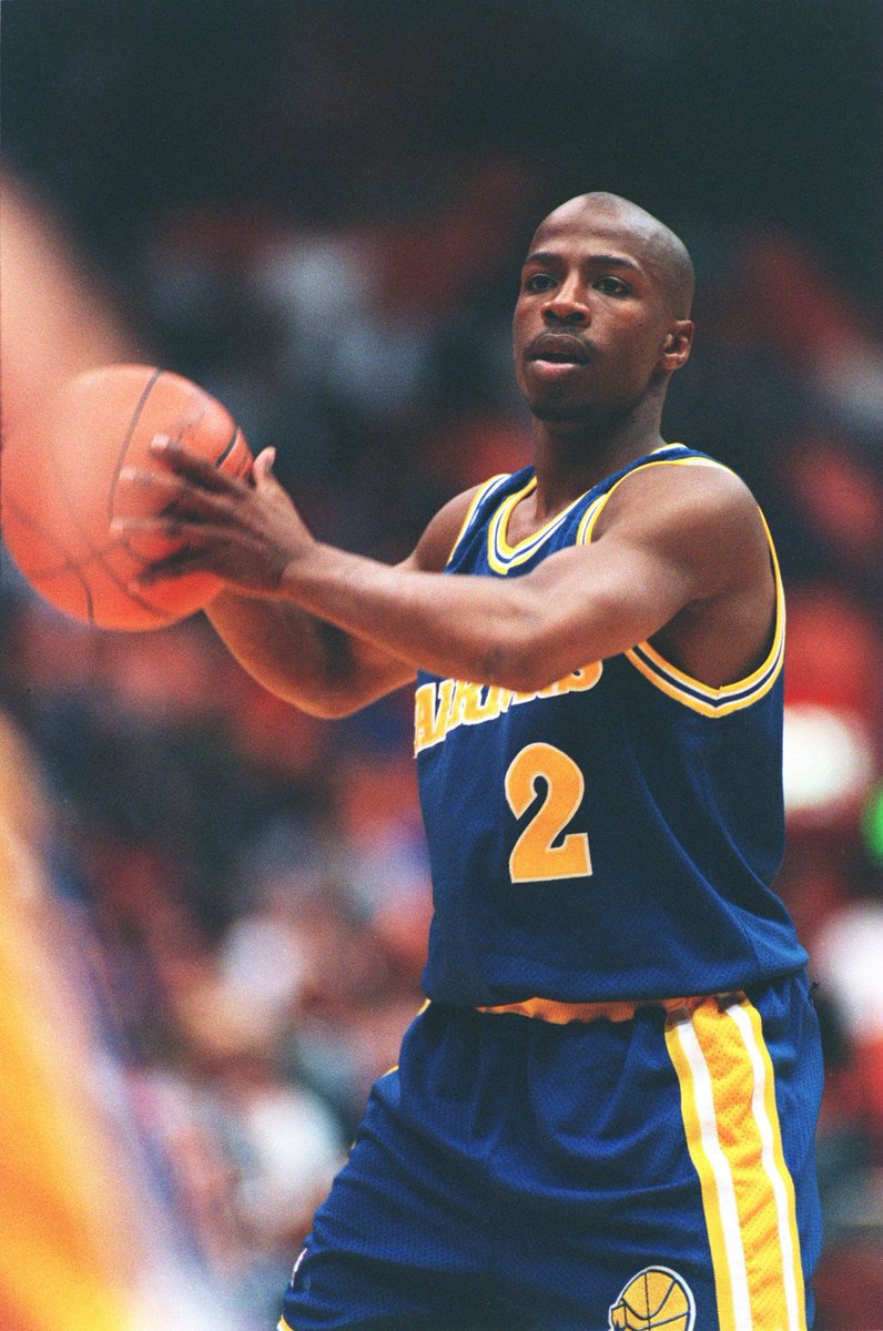 SoConSports's tweet photo. 𝐊𝐞𝐢𝐭𝐡 "𝐌𝐢𝐬𝐭𝐞𝐫" 𝐉𝐞𝐧𝐧𝐢𝐧𝐠𝐬, #SoConHOF Class of '16. 

A 2️⃣-time SoCon Player of the Year, he was named all-conference 3x and garnered first-team honors as a junior &amp; senior. He was also a consensus All-American as a senior.

More ➡️ https://t.co/OUOd5twRuL https://t.co/FkazfKBoPJ