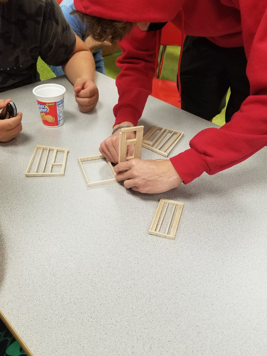BradTay64083813's tweet photo. Putting together our scale models of a chicken coop in Geometry In Construction! Some serious critical thinking going on! #geometryinconstruction #srhs https://t.co/ZRTaXmtQgo