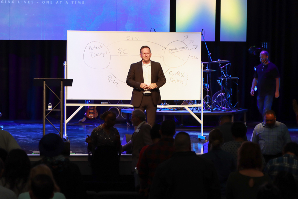 mymosaicch's tweet image. Did you enjoy the 3 circles presentation on Sunday? Review it online now, and use it as a tool to share your faith with someone! #WinOne #BecausePeopleMatter
__________
Review online at mosaicchurch.me/invite