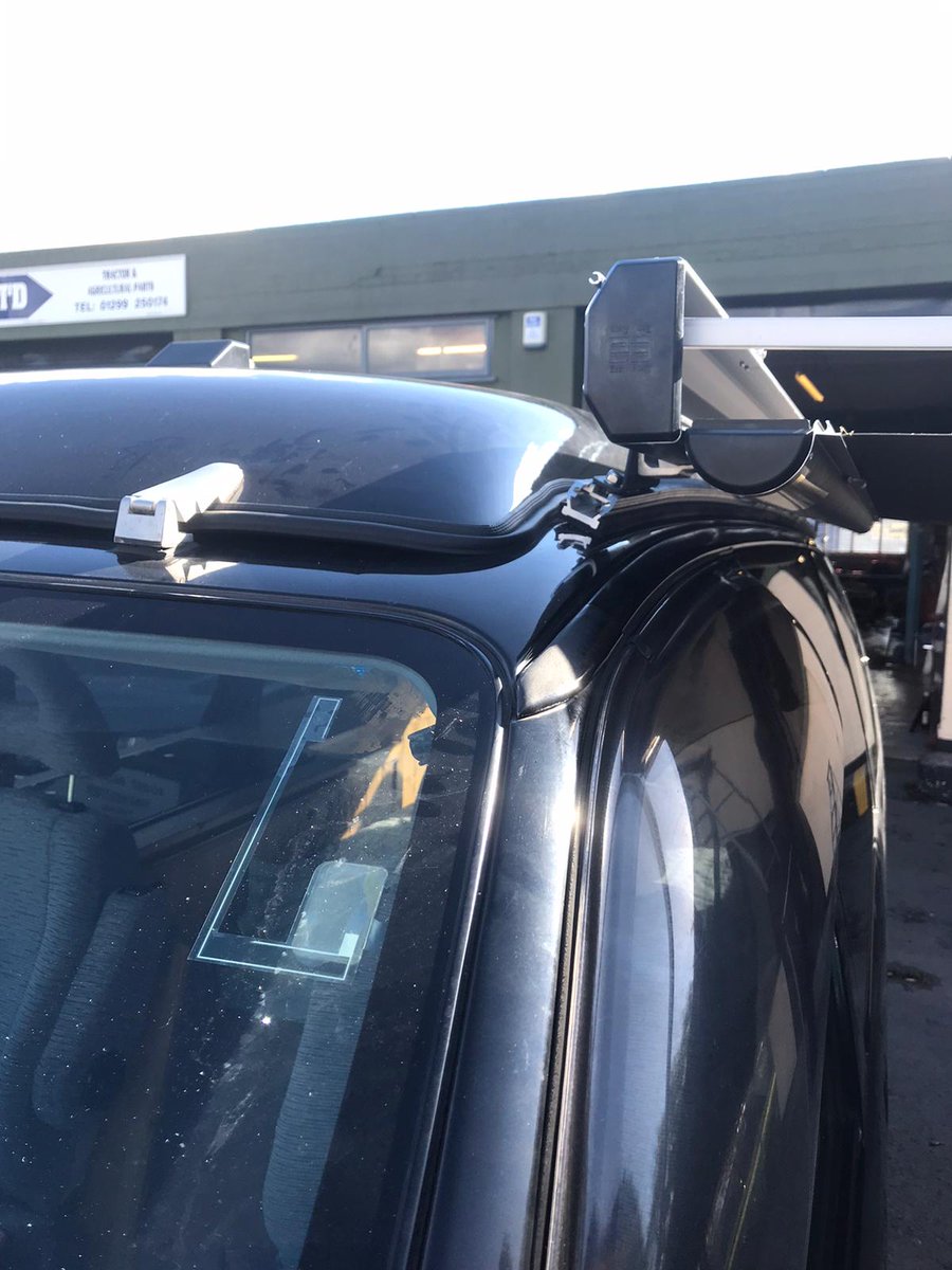 APBtrading's tweet photo. Check out this Mitsubishi Delica rocking the Eezi Awn Awning which we fitted for the customer a couple of days ago.

As you will agree what a great addition to the Delica 💪

https://t.co/3mfzq3er4n

#EeziAwn #Bushtech #Nationalluna #overland https://t.co/hJyzQDgN8o