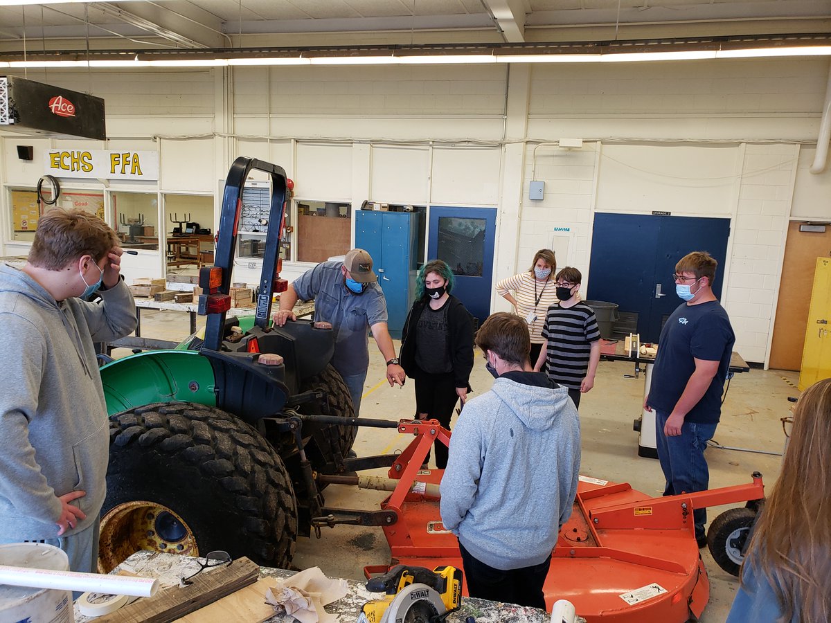 It has been a busy week in Mariner Country!  Here are a couple of highlights from this week! <a href="/jay_westbrook/">Jay Westbrook</a> <a href="/AllisonCTE/">Allison Dees</a> #MarinerPride #CTETheHotTopic