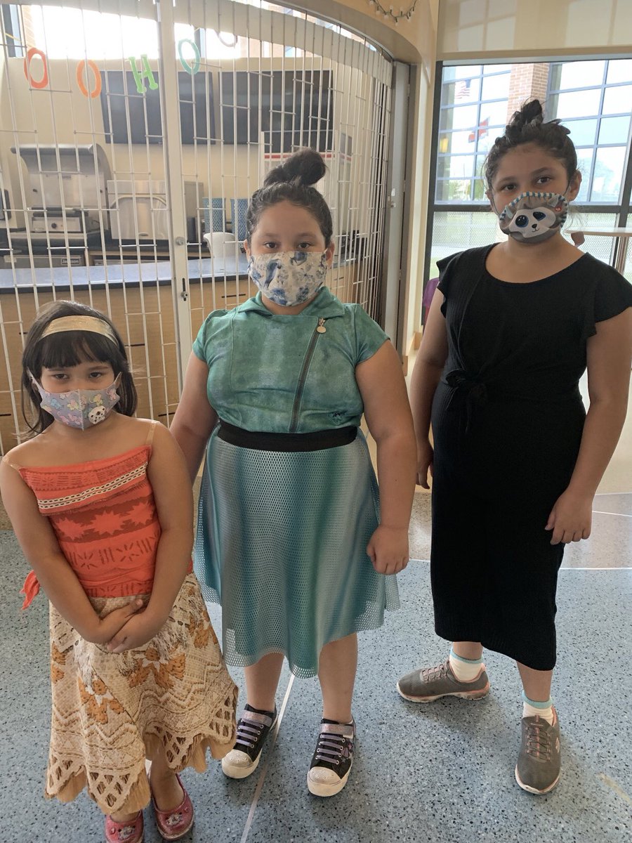 CPES_SCounselor's tweet photo. We celebrated our First Virtual Bully Awareness Spirit Week. We had so many scholars participate and voiced their opinions against bullying. Monday was SuperHero Day. Scholars were able to dress up as their favorite superhero to combat bullying! @ColemanPlaceES https://t.co/5ZFjwjmwHG
